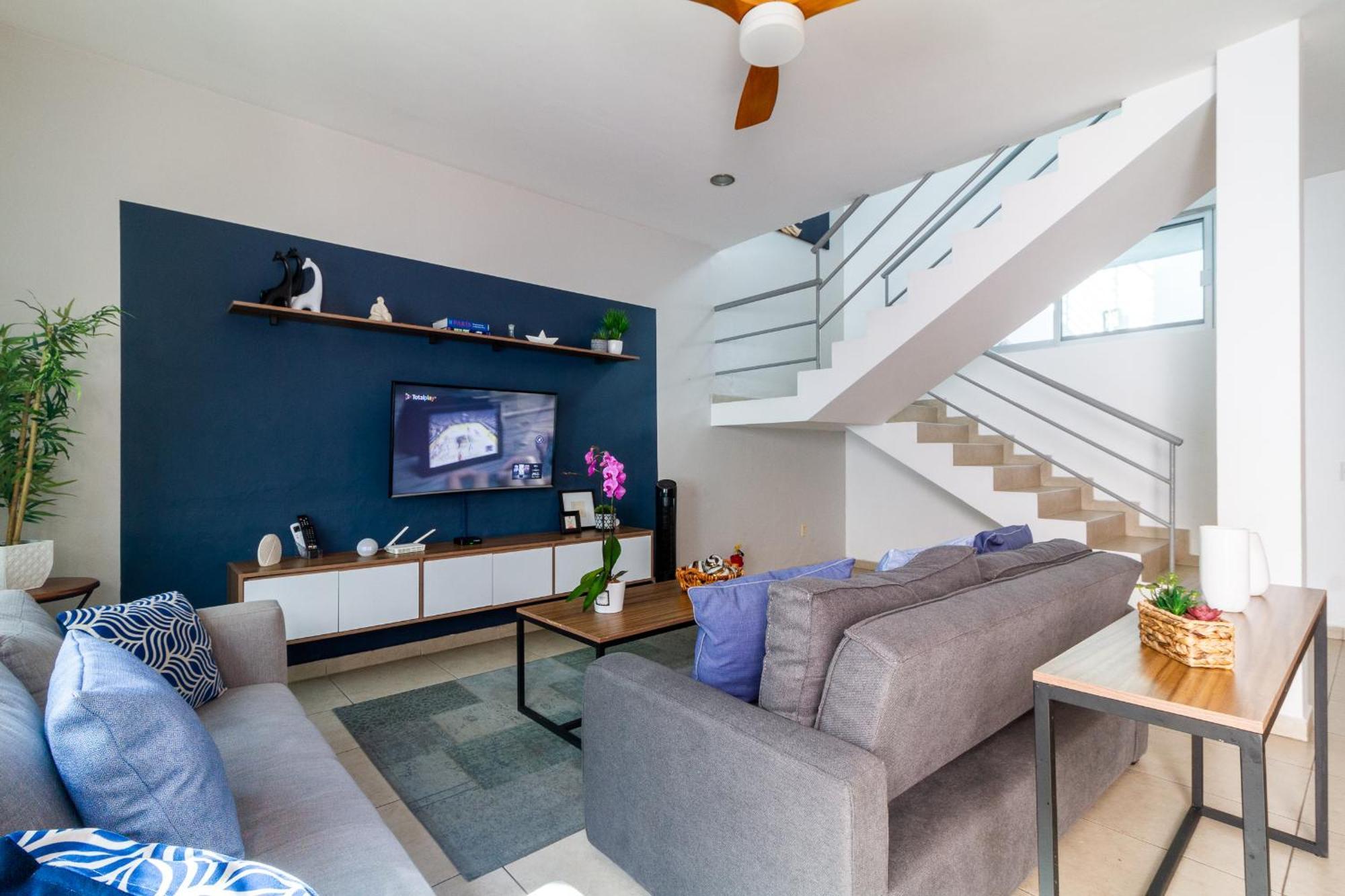הוילה גואדלחארה Casa Azul Turquesa Excelente Ubicacion Facturamos מראה חיצוני תמונה