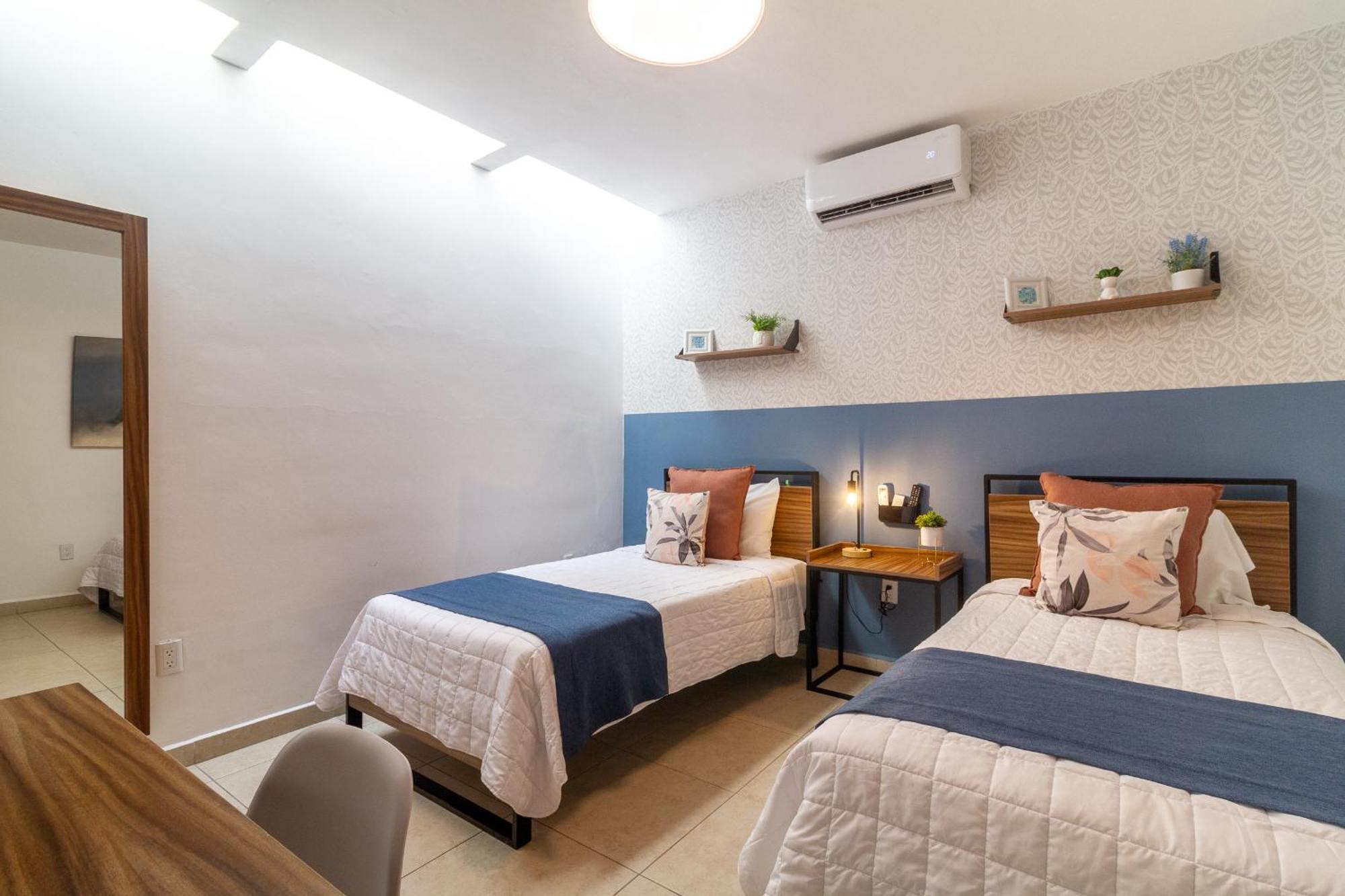 הוילה גואדלחארה Casa Azul Turquesa Excelente Ubicacion Facturamos מראה חיצוני תמונה