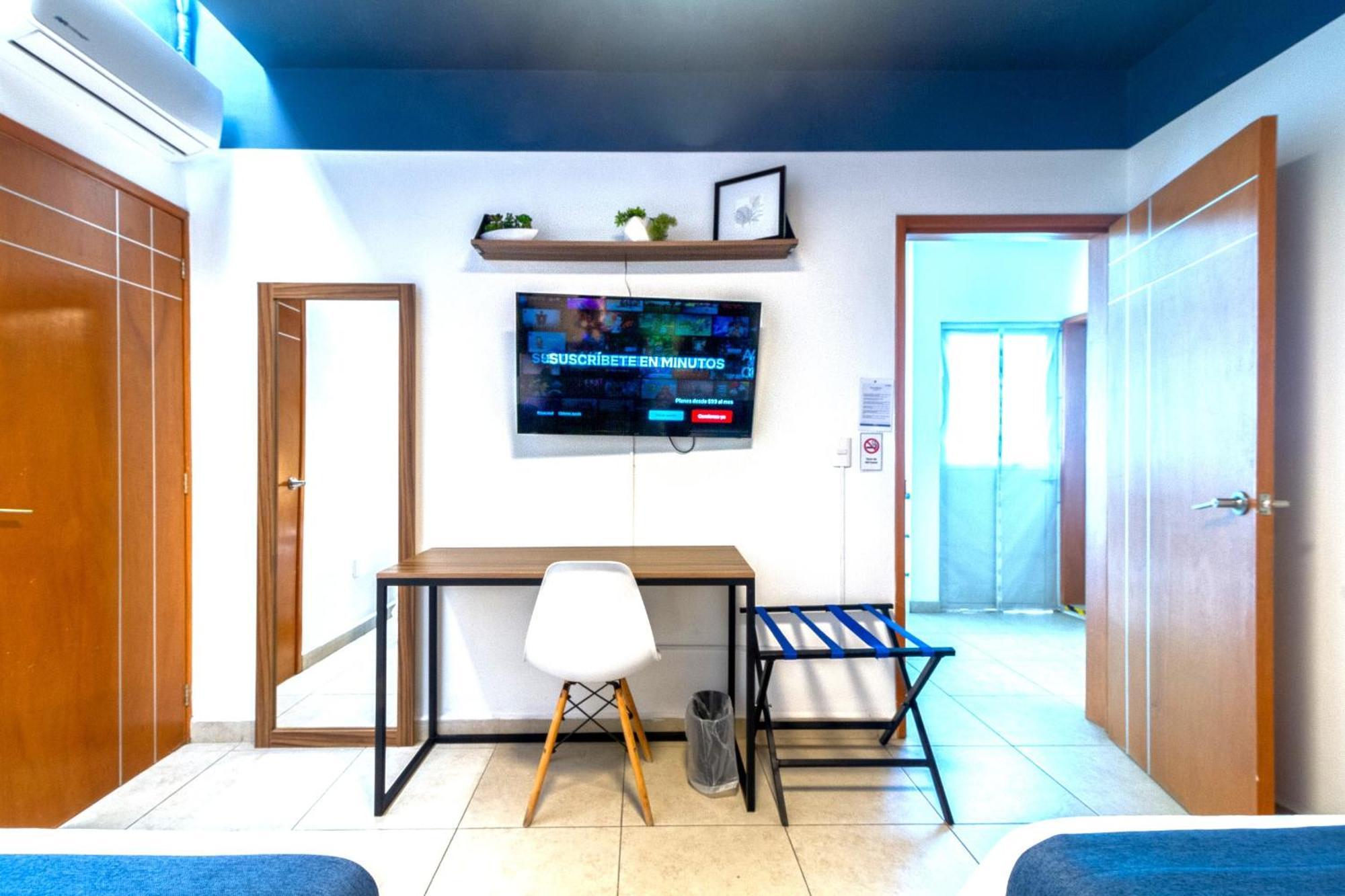 הוילה גואדלחארה Casa Azul Turquesa Excelente Ubicacion Facturamos מראה חיצוני תמונה